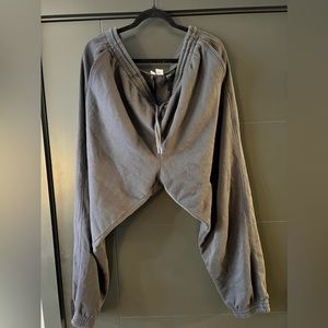 H&M GREY SWEATPANTS!! size XL